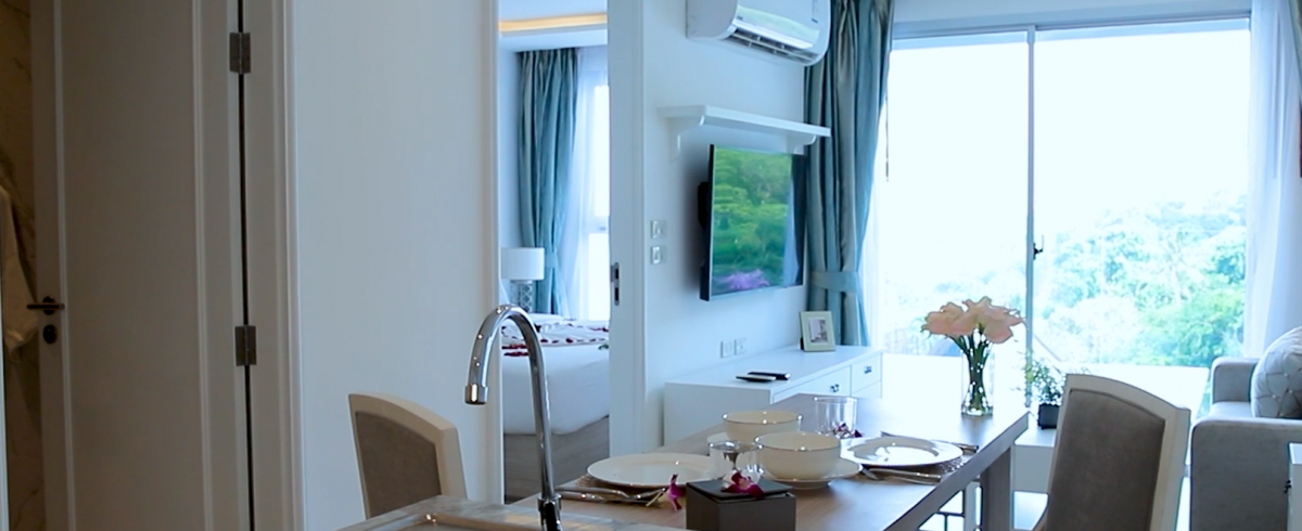 Living and dining area